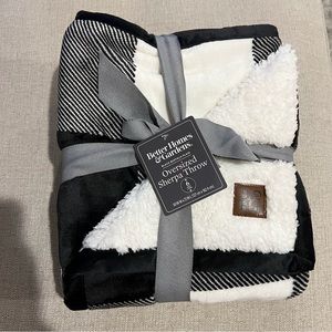 Oversized Sherpa Throw Blanket
